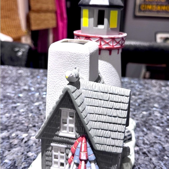 🌊Vintage One of a Kind Partylite Porcelain Harbour Lighthouse Candle Holder 🌊 - Picture 4 of 16